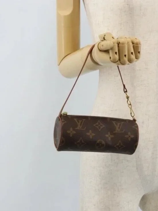 LOUIS VUITTON Monogram Papillon Pouch LV Auth - Picture 15 of 16